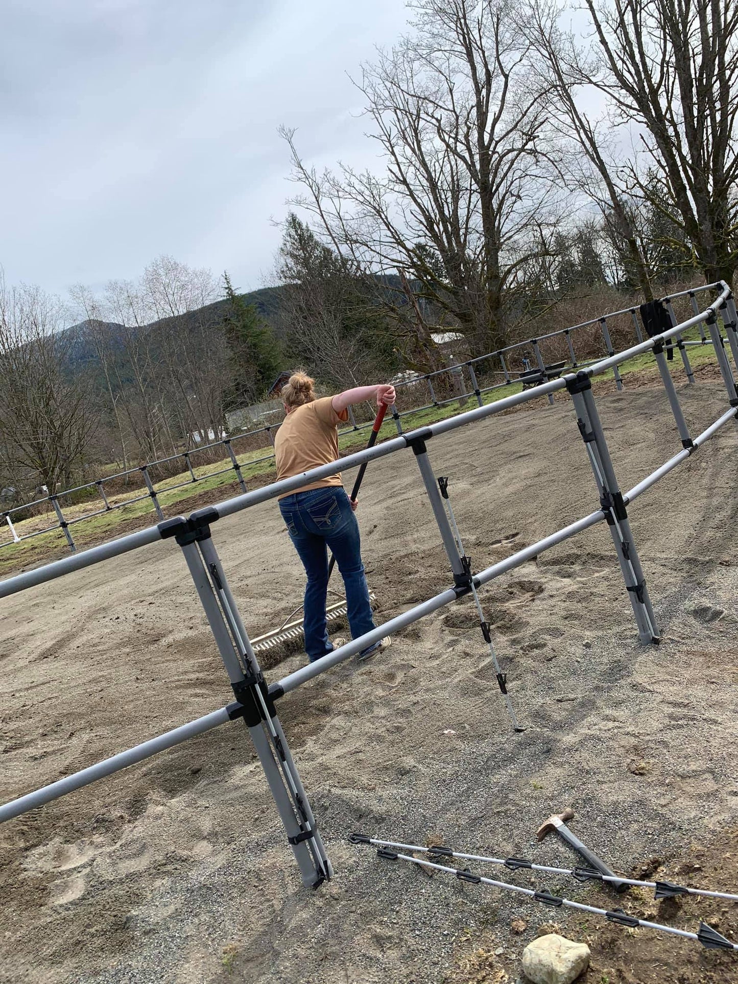 DIY Honey-Do Box Set: Standard 50' Round Pen (26 Panels; 2 Rails)